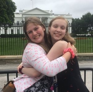 Meet your Posher, Emmalie